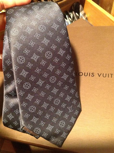 Louis Vuitton monogram tie